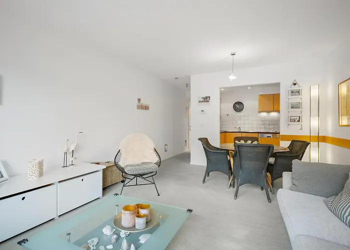 Ambrose 23 Parking * 크노케-하이스트