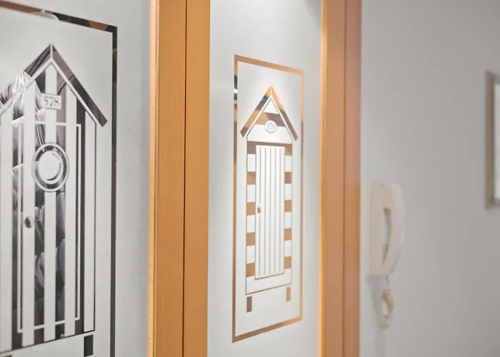 Ambrose 23 Parking 크노케-하이스트