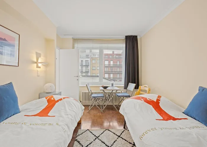 Ambrose 23 Parking *